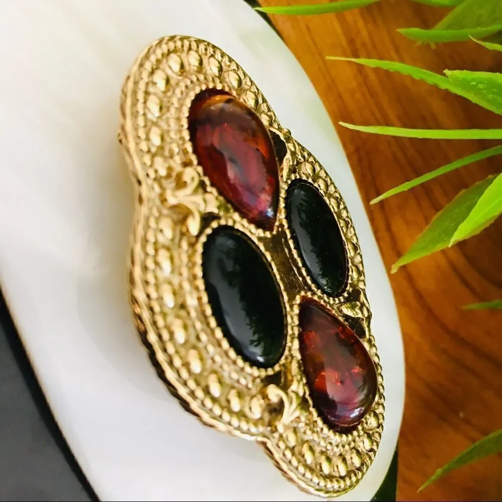 Vintage Amber Black Onyx resin Textured Filigree Gold Brooch 4302